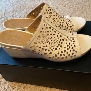 Naturalizer sandal